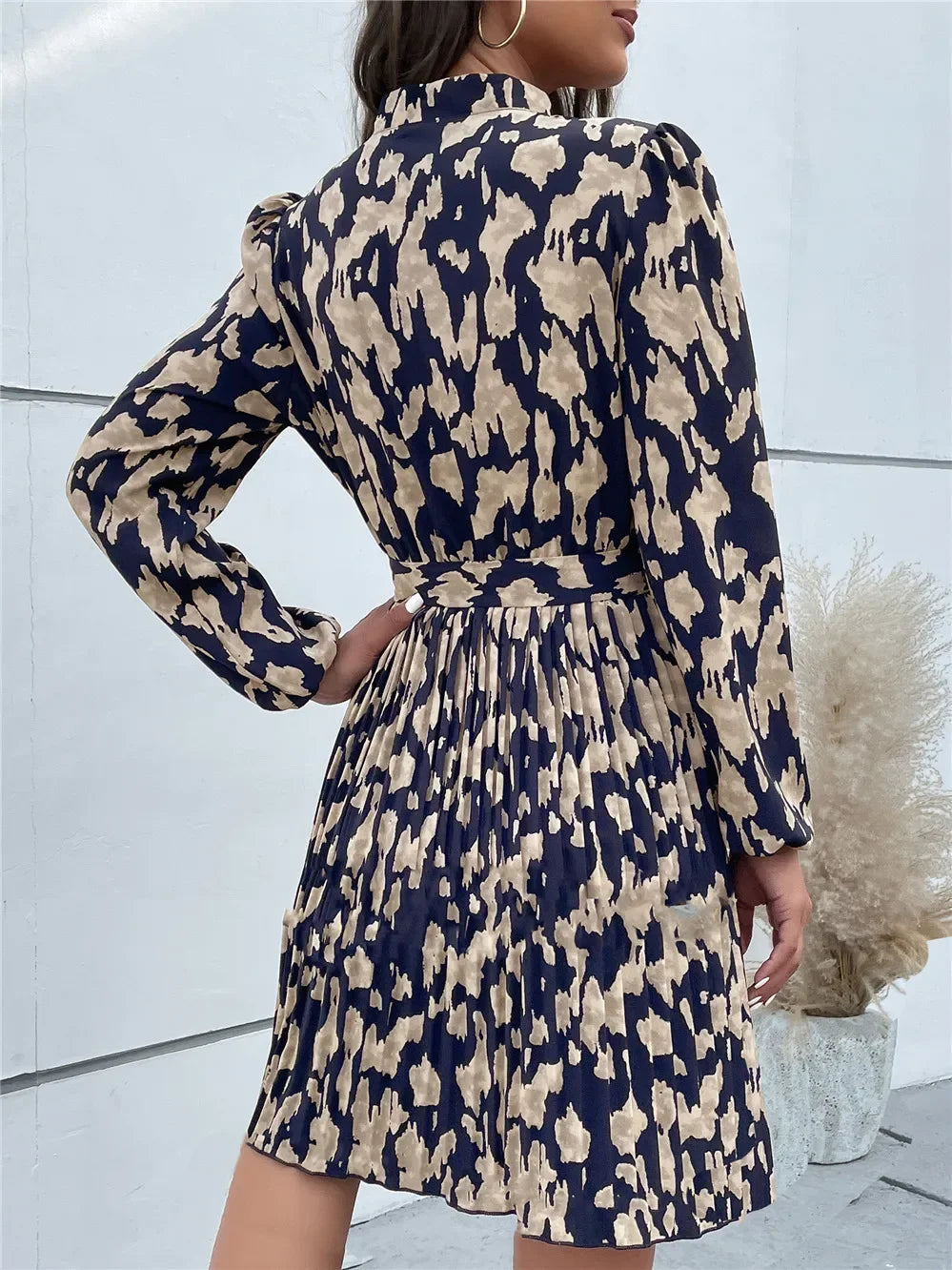 Ladies Causal Pleated Medium Long Dress Women Lace Up High Waist V Neck Full Sleeve Print Dress