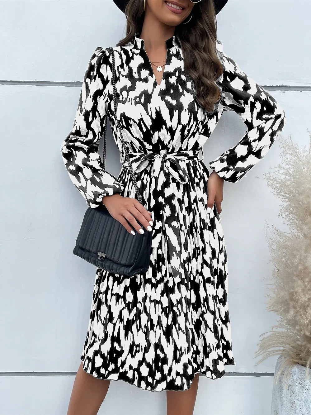 Ladies Causal Pleated Medium Long Dress Women Lace Up High Waist V Neck Full Sleeve Print Dress