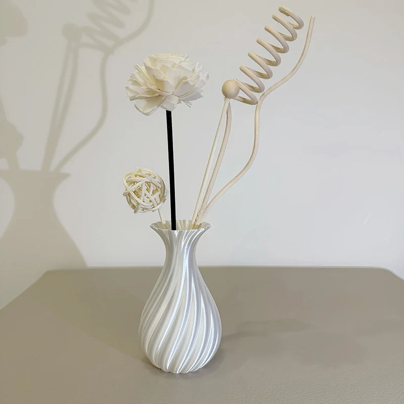3D Printed Vase with Swirl Pattern - Modern Aesthetic Flower Vase for Living Room & Desktop Decor