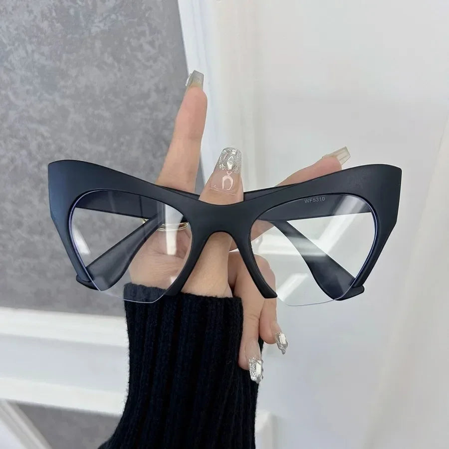 Fashion Luxurious Cat Eye Eyeglasses Frames Women Men Transparent Clear Brand Designer Optical Lovely Frame Oculos