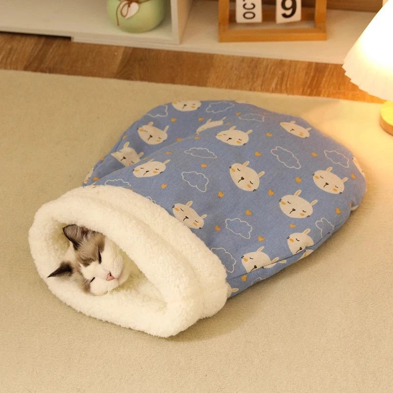 Winter Warm Pet Sleeping Bag Lamb Wool Warm Kitten Nest Drilling Hole Bedding Thickened Soft Comfortable Warm Nest Pet Cats