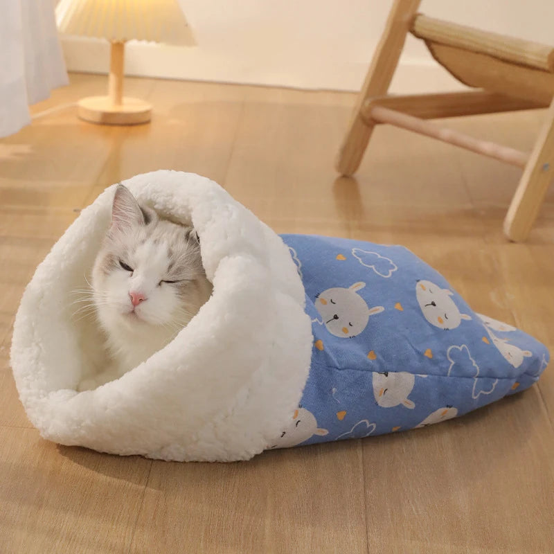 Winter Warm Pet Sleeping Bag Lamb Wool Warm Kitten Nest Drilling Hole Bedding Thickened Soft Comfortable Warm Nest Pet Cats