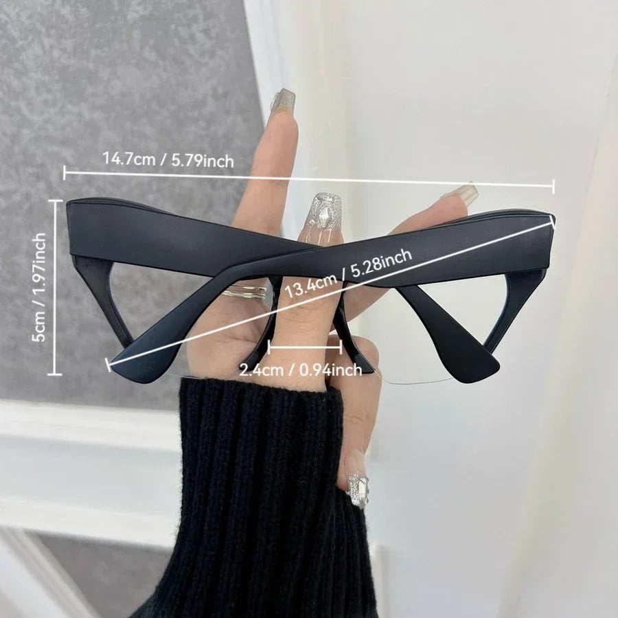 Fashion Luxurious Cat Eye Eyeglasses Frames Women Men Transparent Clear Brand Designer Optical Lovely Frame Oculos