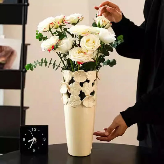 Light luxury ceramic white cream three-dimensional relief flower vase with flower arrangement and dried flowers, living room des