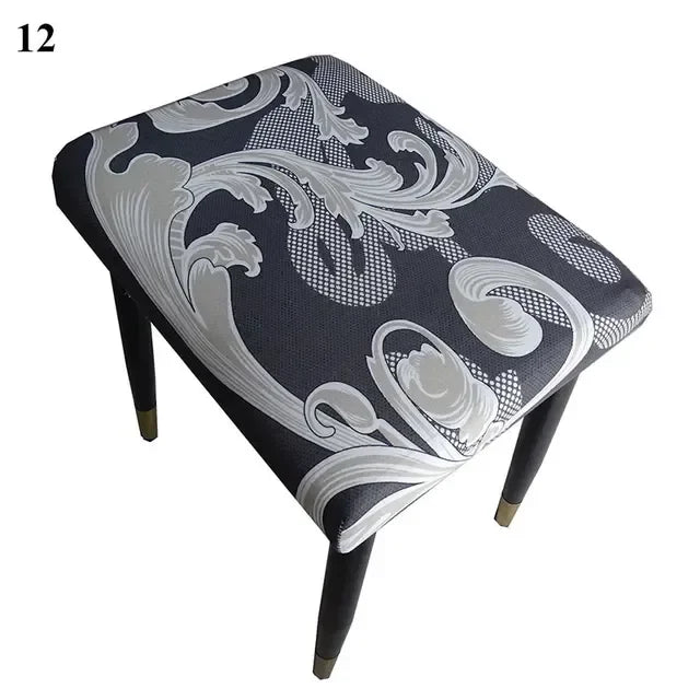 Upgrade your dining experience with this opulent and sophisticated 10-piece silver-plated flatware set. Treat yourself to the la