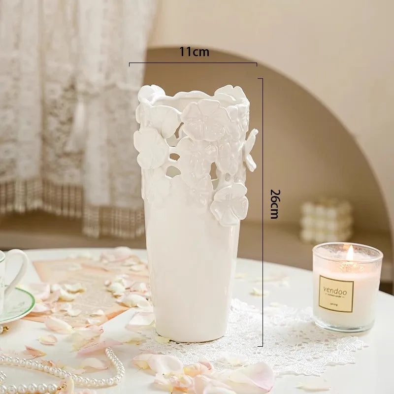 Light luxury ceramic white cream three-dimensional relief flower vase with flower arrangement and dried flowers, living room des