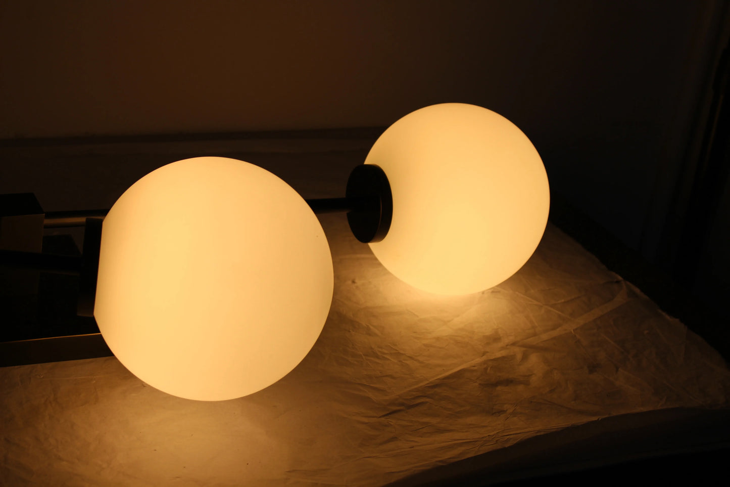 LED Crystal Wall Lamps for Living Room Bedroom Corridor Bathroom Decoration with Gold Glass for Bedside Hotel Ambience