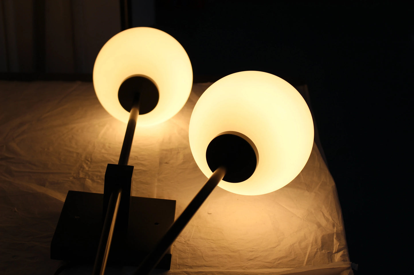 LED Crystal Wall Lamps for Living Room Bedroom Corridor Bathroom Decoration with Gold Glass for Bedside Hotel Ambience