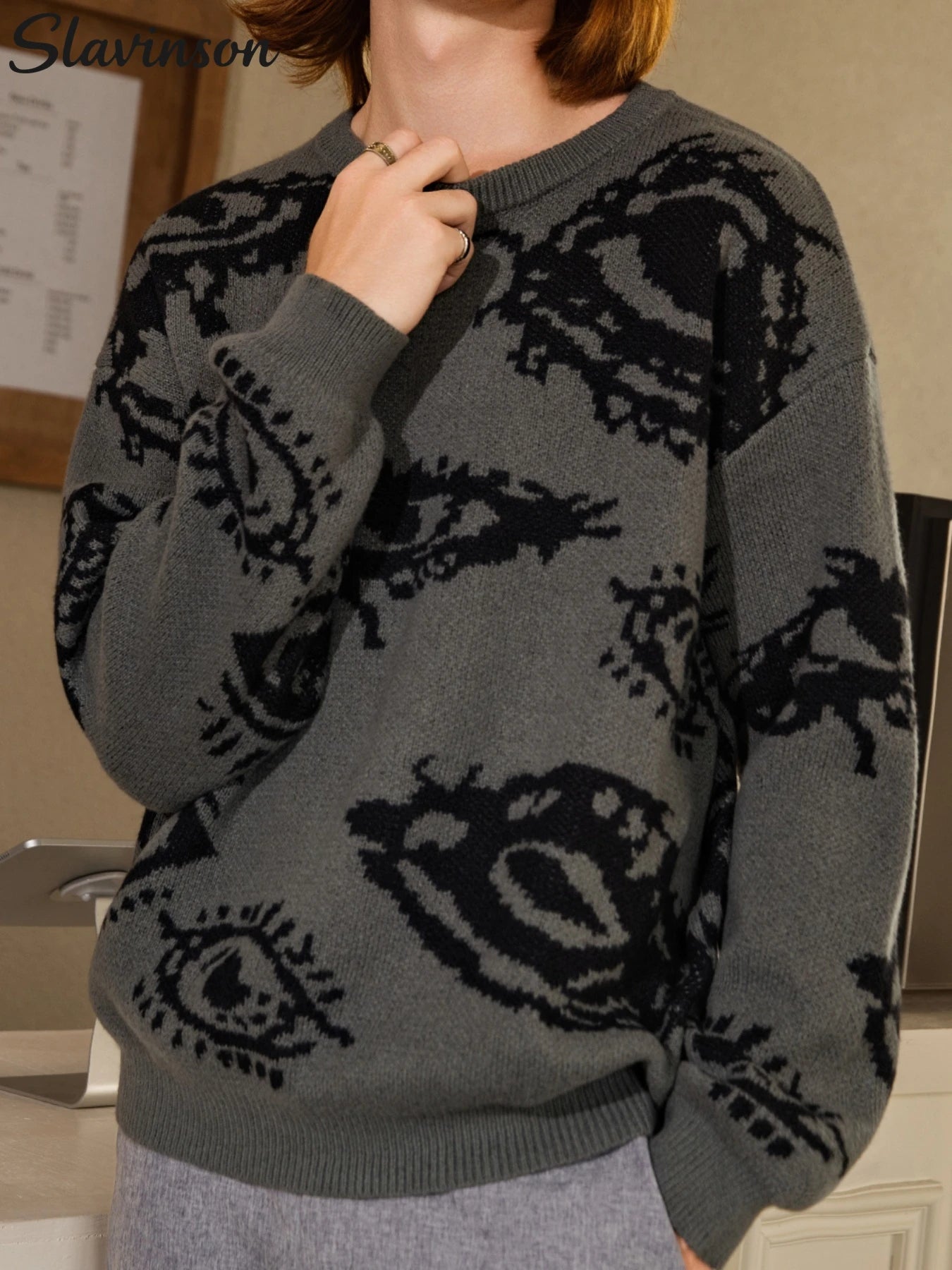 Men's Autumn Outfit: Dark Grey Sweater with Sophisticated Pattern Design, Breathable and Warm Knitted Fabric Men's Clothing