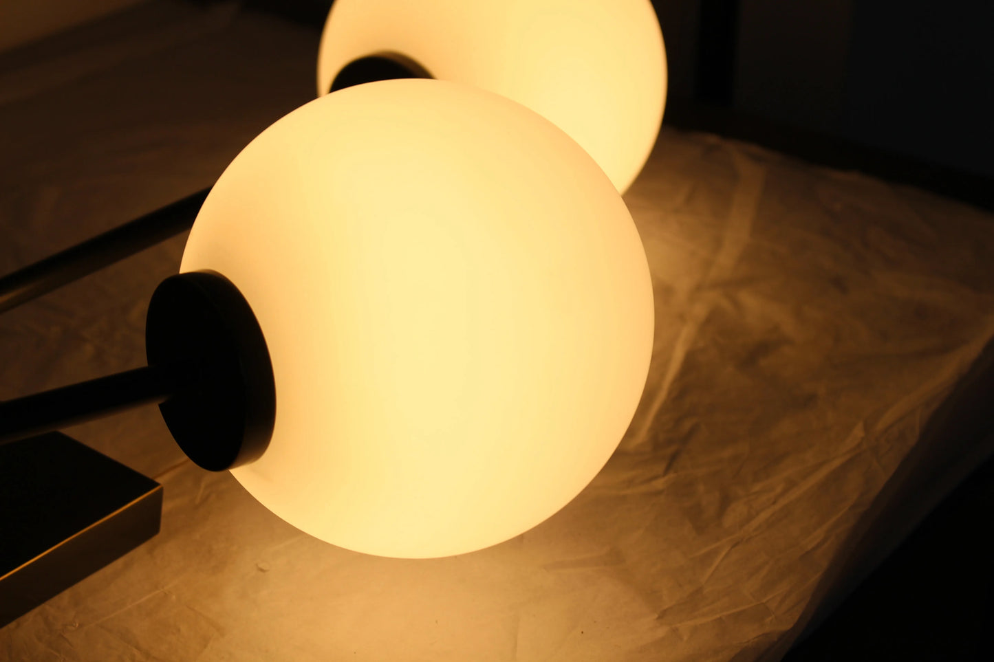 LED Crystal Wall Lamps for Living Room Bedroom Corridor Bathroom Decoration with Gold Glass for Bedside Hotel Ambience