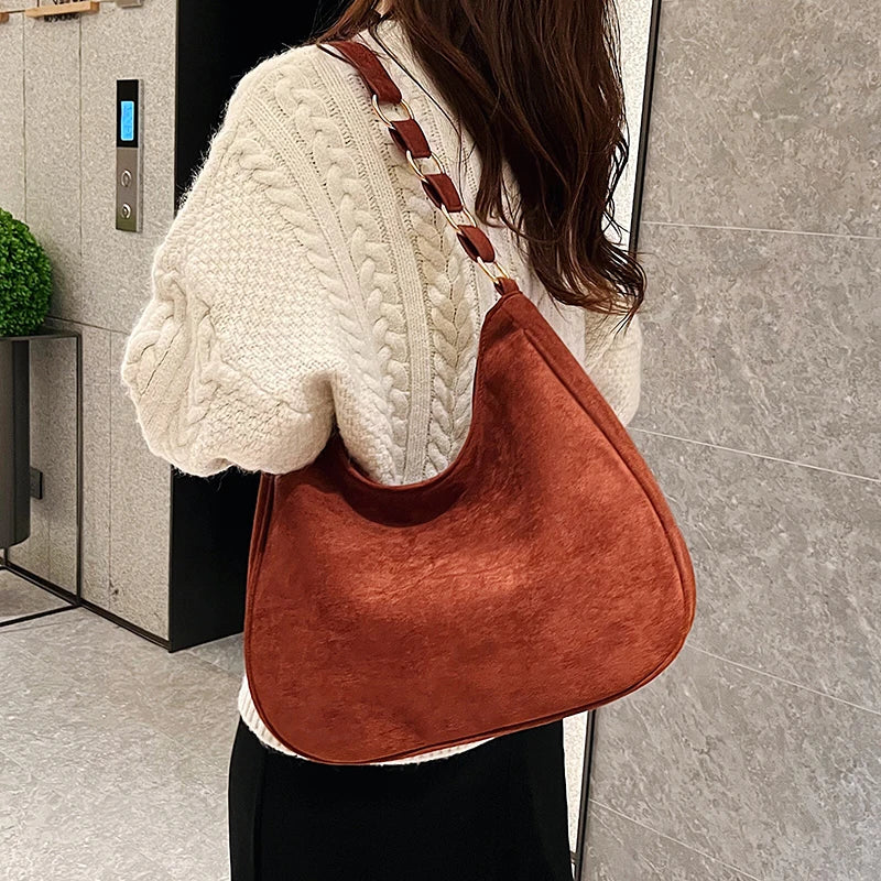 Trendy Suede Tote Bag for Women Faux Suede Shoulder Bags Retro Handbags Purse Vintage Crescent Hobo Bag Casual Commuter Bag 2024